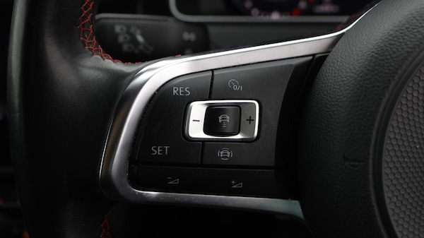 Used Volkswagen Golf 2019 for sale - 76201241: Photo 24
