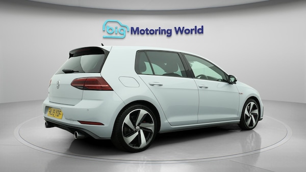 Used Volkswagen Golf 2019 for sale - 76201241: Photo 8