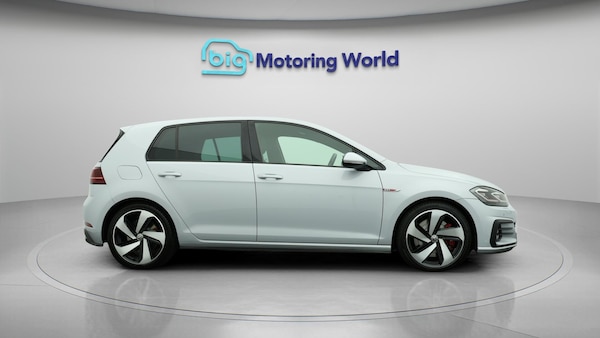 Used Volkswagen Golf 2019 for sale - 76201241: Photo 9