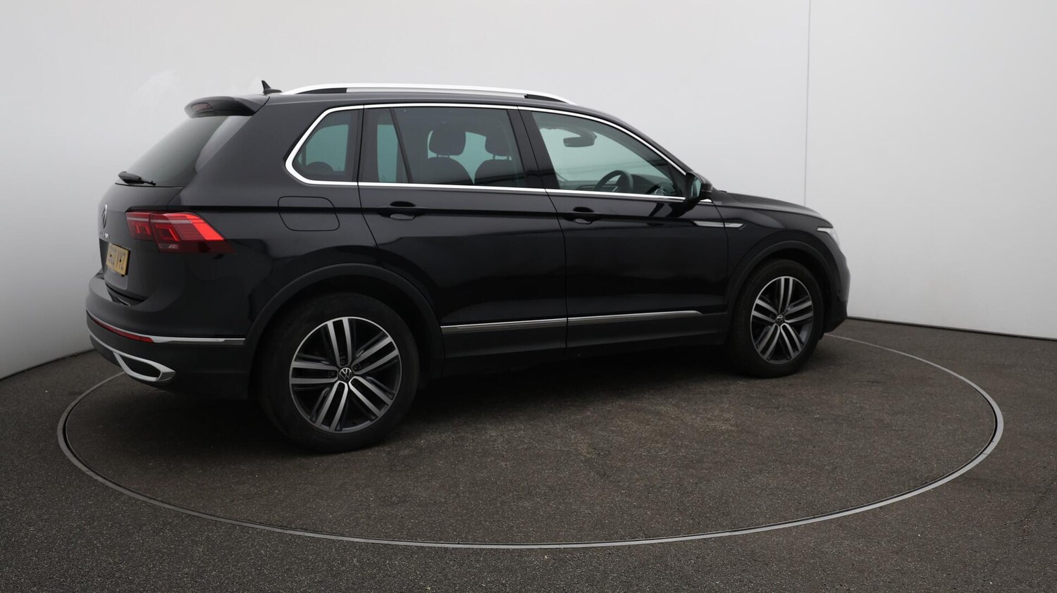 Used Volkswagen Tiguan 2022 for sale - 76085372: Photo 55