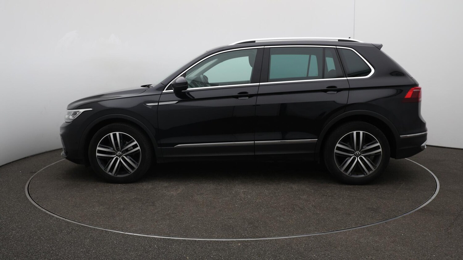 Used Volkswagen Tiguan 2022 for sale - 76085372: Photo 67