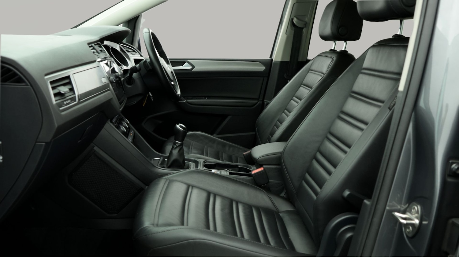 Used Volkswagen Touran 2018 for sale - 78011862: Photo 14