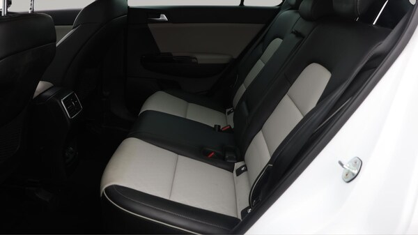 Used Kia Sportage 2021 for sale - 76189841: Photo 17