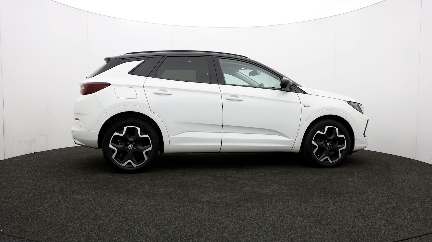 Used Vauxhall Grandland 2023 for sale - 76811571: Photo 32