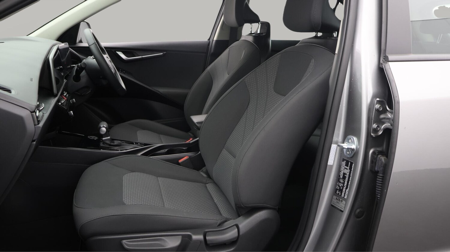 Used Kia Niro 2024 for sale - 76472611: Photo 15