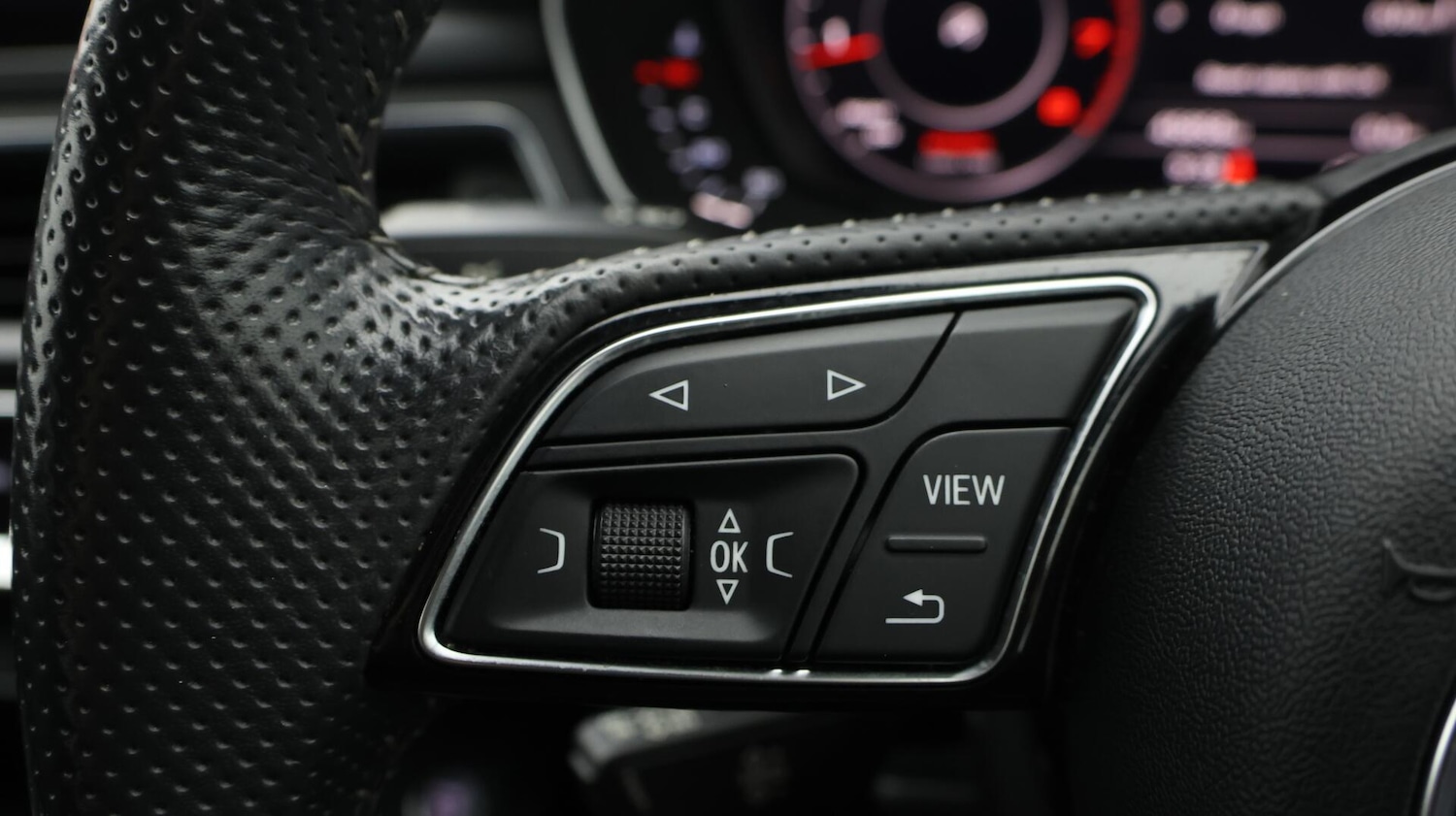 Used Audi A4 2018 for sale - 76701271: Photo 25