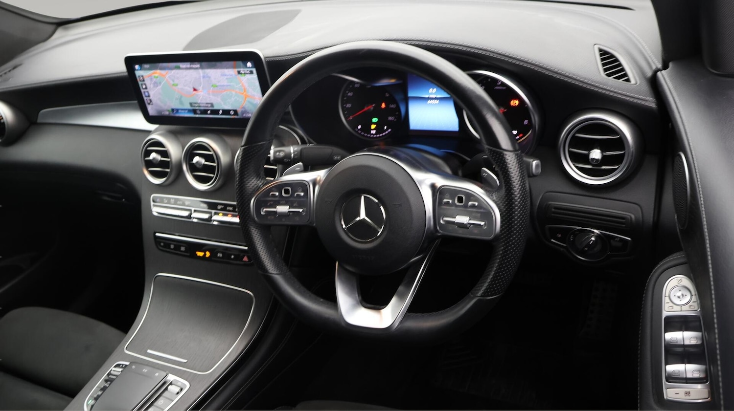 Used Mercedes-Benz GLC 2019 for sale - 76592712: Photo 10