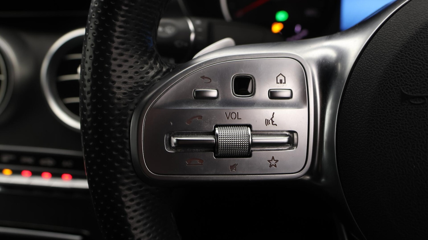 Used Mercedes-Benz GLC 2019 for sale - 76592712: Photo 24