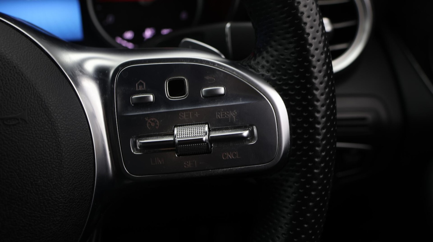 Used Mercedes-Benz GLC 2019 for sale - 76592712: Photo 25