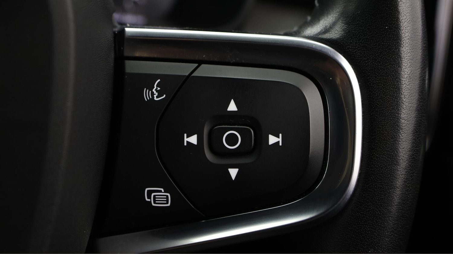 Used Volvo XC40 2020 for sale - 76432018: Photo 25