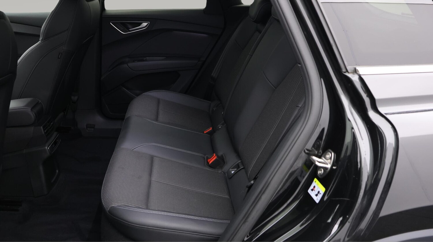 Used Audi Q4 e-tron 2021 for sale - 76485558: Photo 17