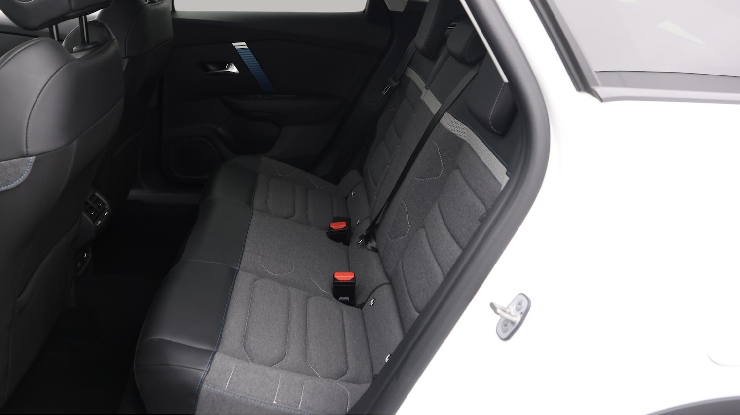 Used Citroen e-C4 2022 for sale - 76282768: Photo 17
