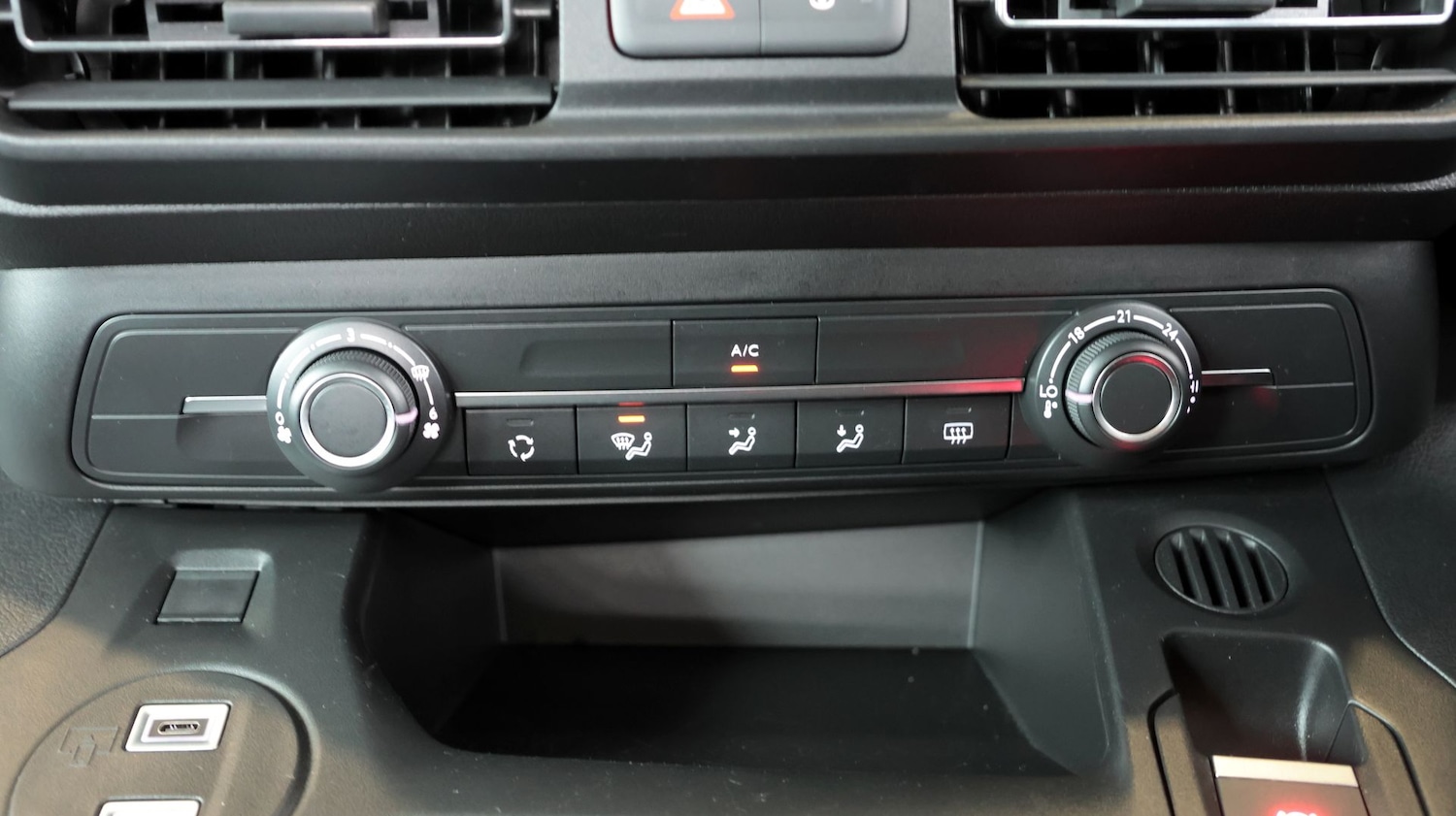 Used Toyota PROACE CITY Verso 2025 for sale - 77644012: Photo 12