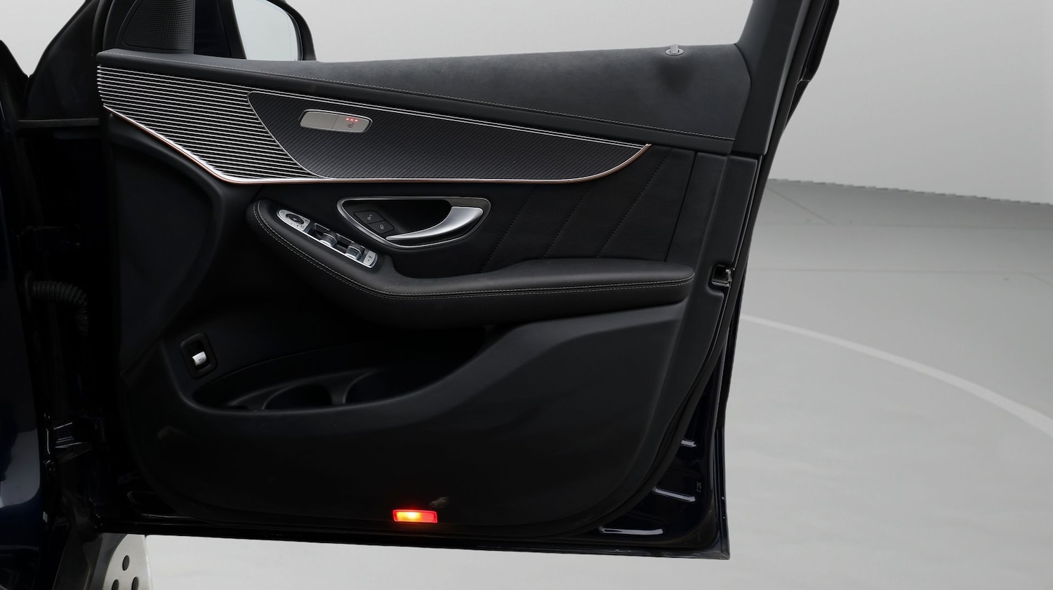 Used Mercedes-Benz EQC 2023 for sale - 77379002: Photo 15