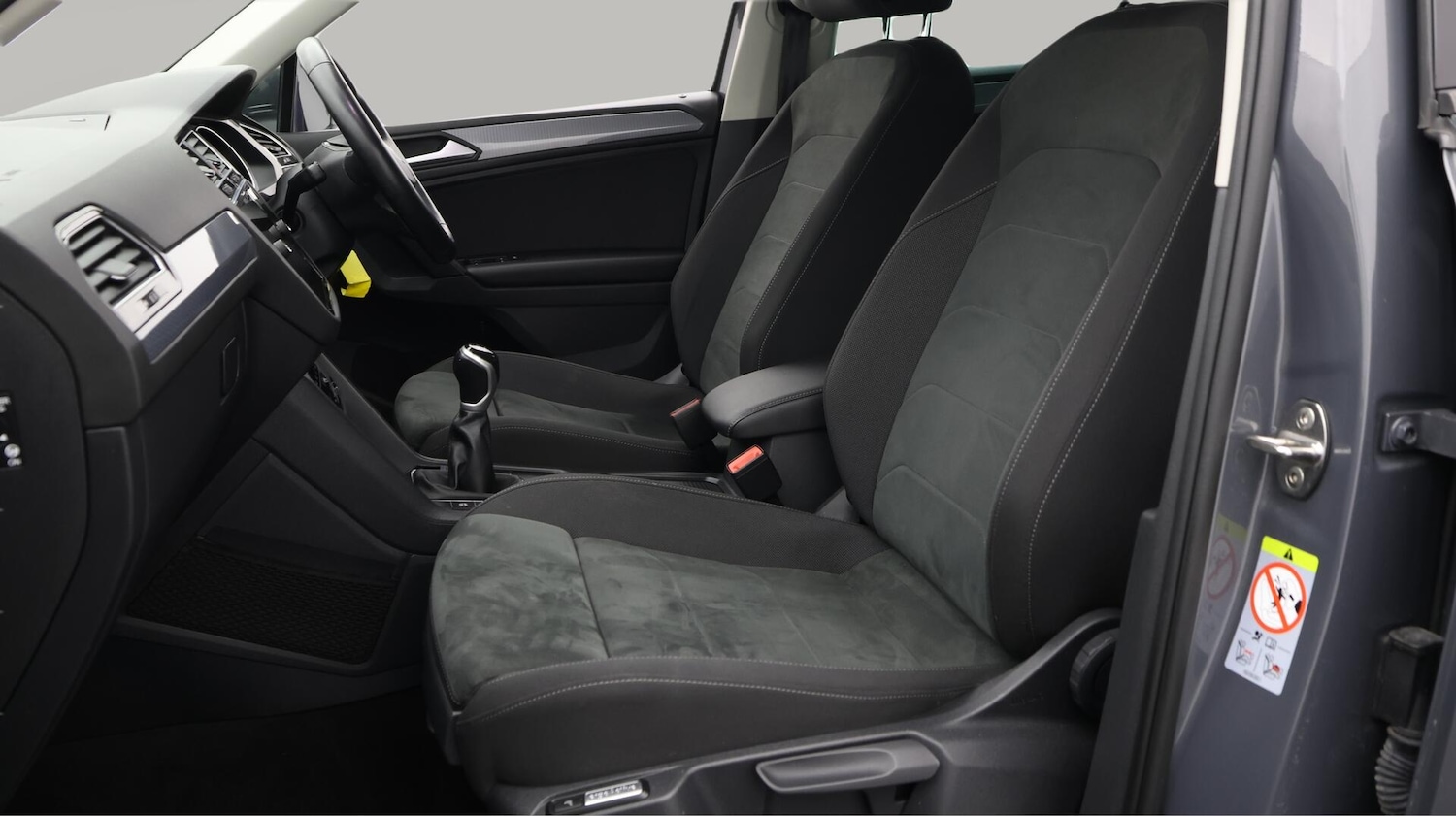 Used Volkswagen Tiguan 2021 for sale - 76592302: Photo 15