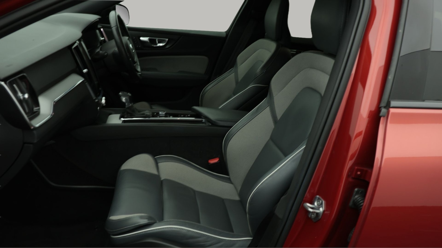 Used Volvo V60 2020 for sale - 78085693: Photo 14