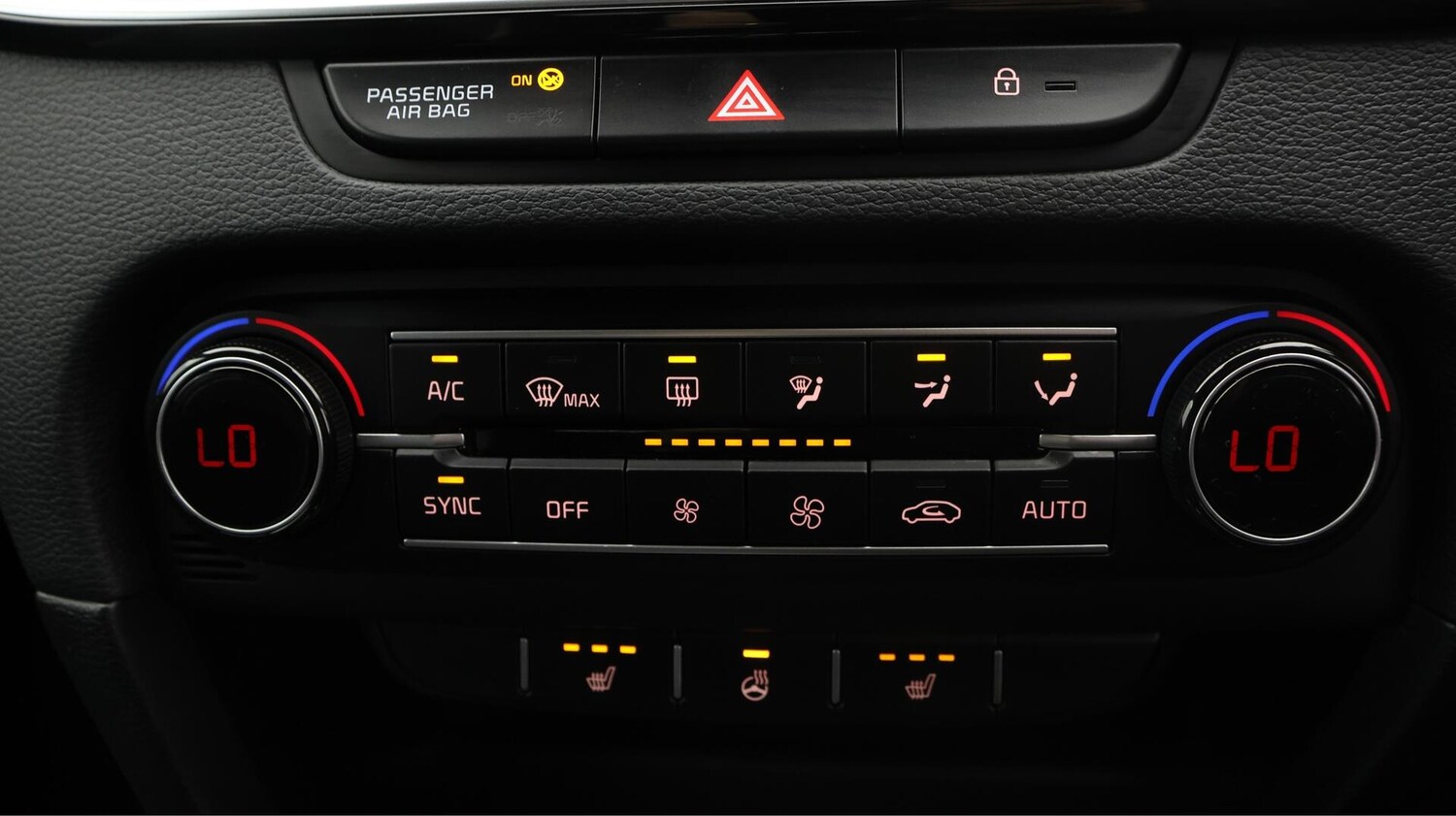 Used Kia Ceed for sale - 76472086: Photo 13