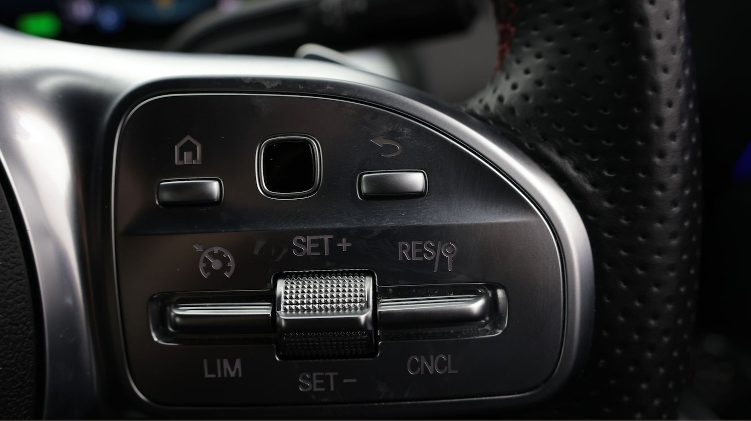 Used Mercedes-Benz EQB 2023 for sale - 77616932: Photo 23