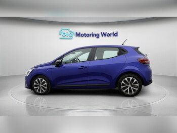 Used Renault Clio 2023 for sale - 78323409: Photo