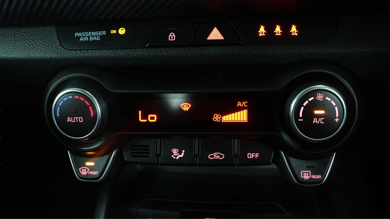 Used Kia Stonic 2022 for sale - 78093021: Photo 12