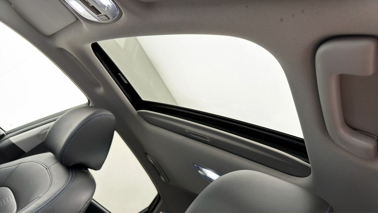 Used Hyundai KONA 2023 for sale - 77803110: Photo 28