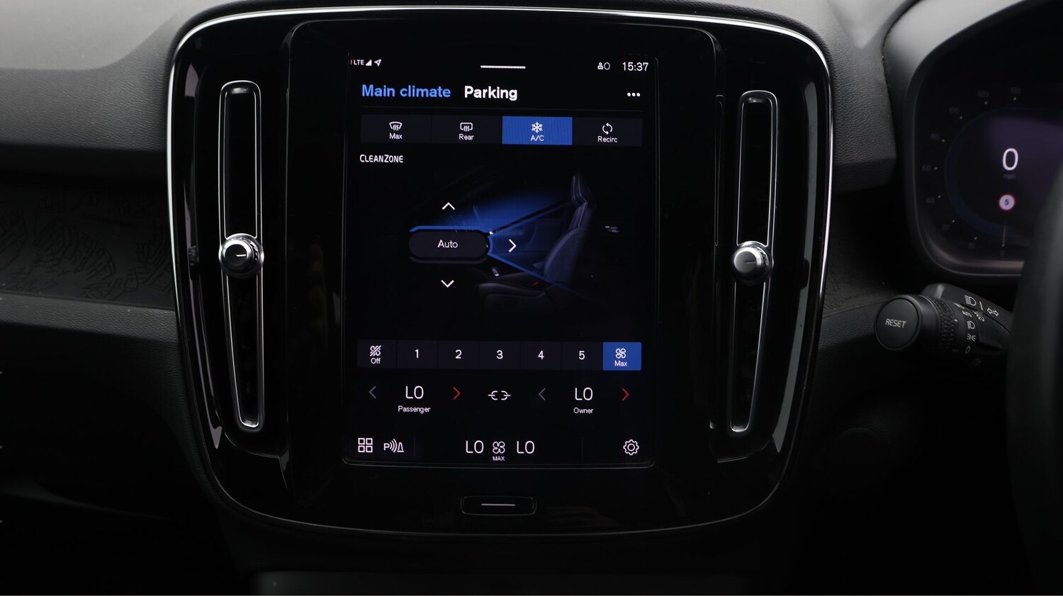 Used Volvo XC40 for sale - 77182118: Photo 12