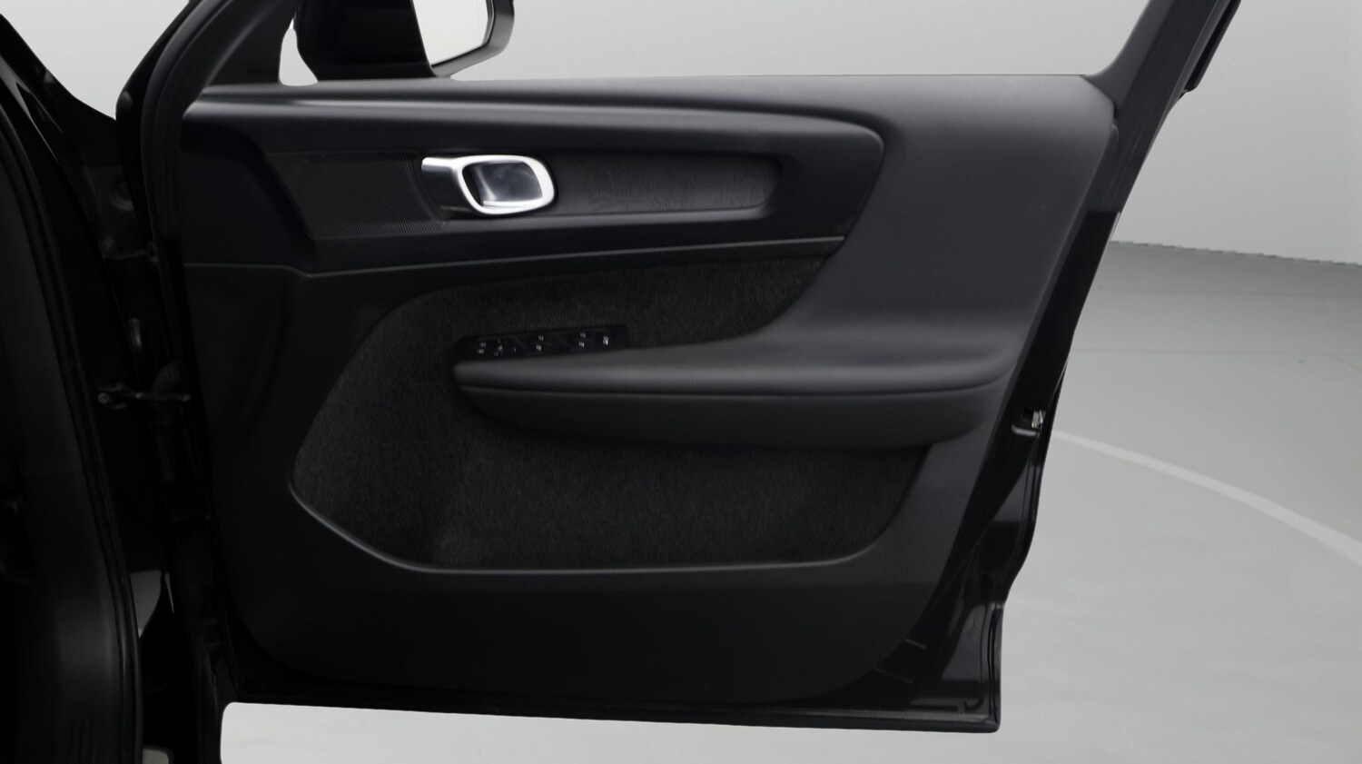 Used Volvo XC40 for sale - 77182118: Photo 15