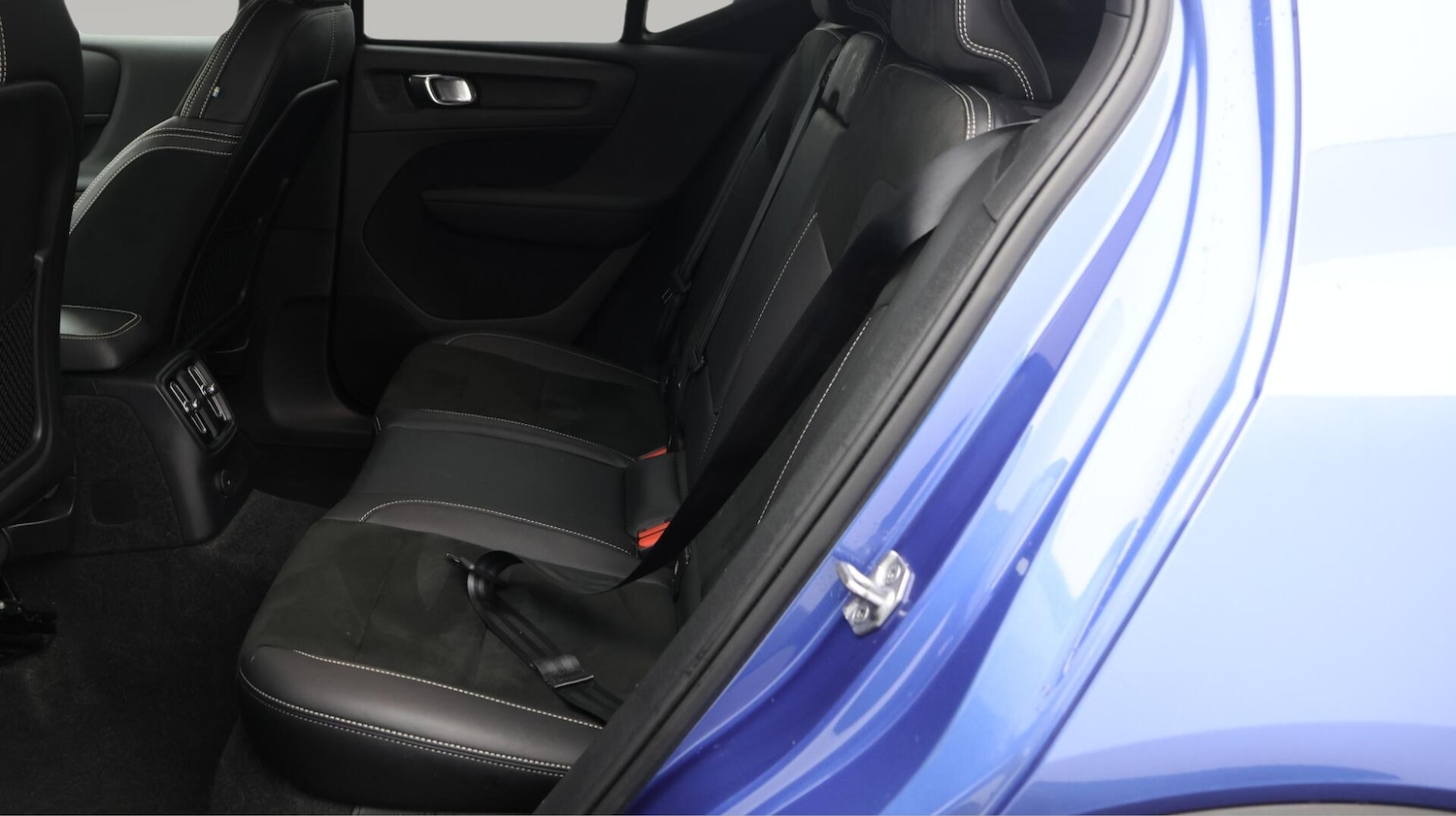 Used Volvo XC40 2021 for sale - 76071695: Photo 25
