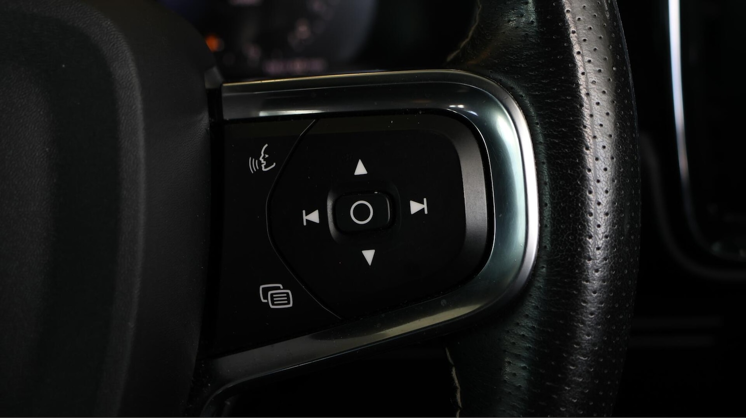 Used Volvo XC40 2021 for sale - 76071695: Photo 41