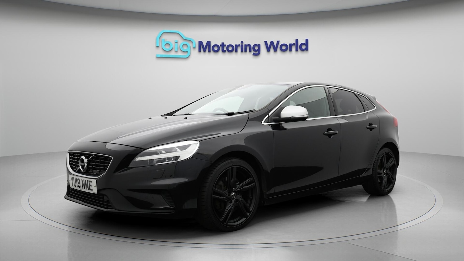 Used Volvo V40 2019 for sale - 76381356: Photo 3