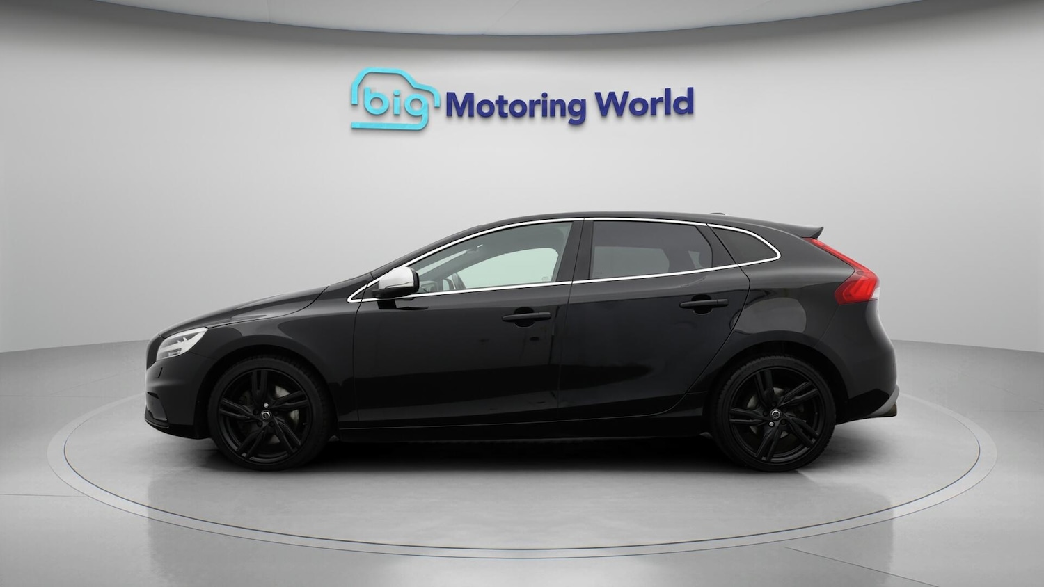 Used Volvo V40 2019 for sale - 76381356: Photo 4
