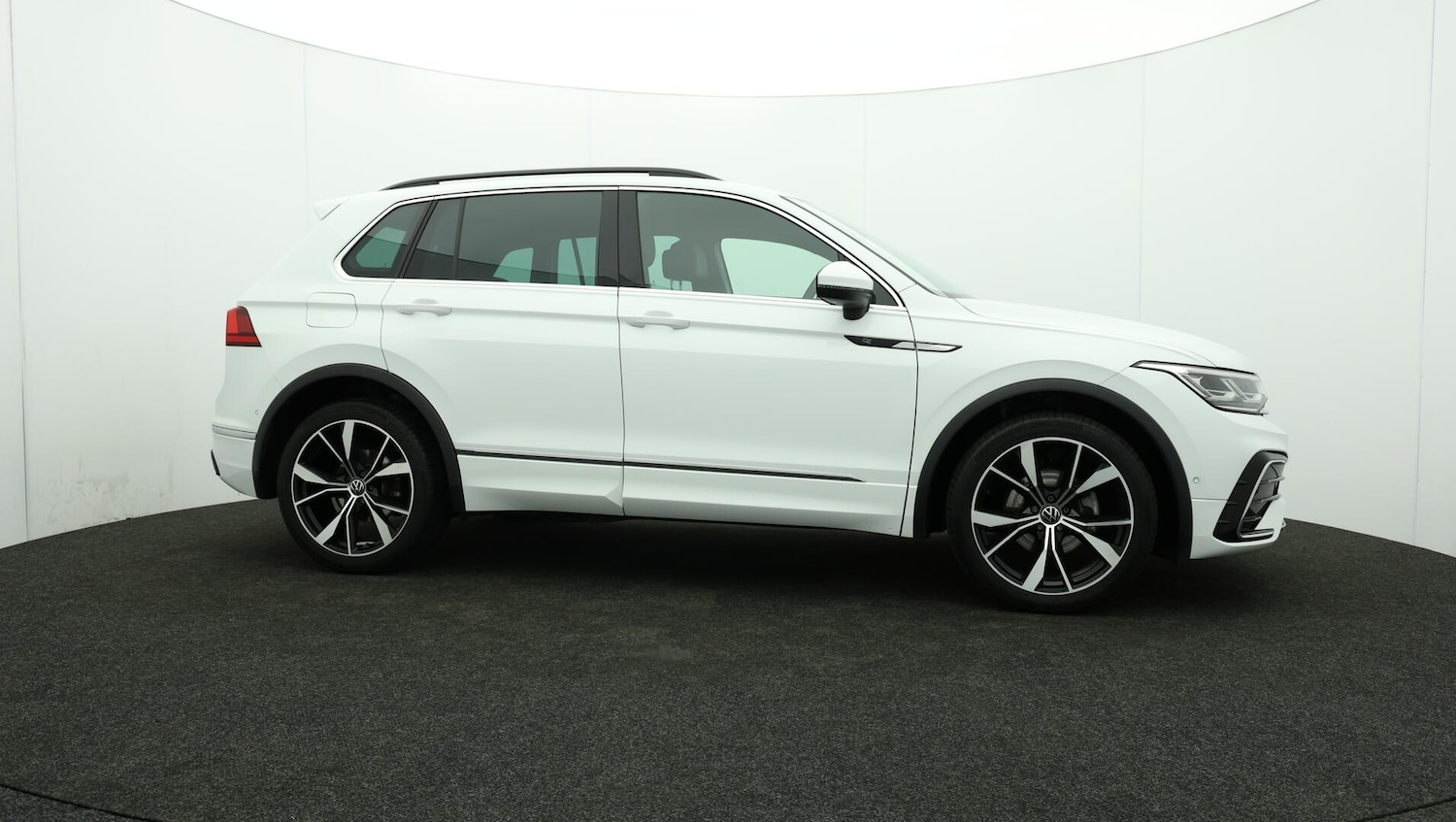 Used Volkswagen Tiguan 2023 for sale - 76152965: Photo 44