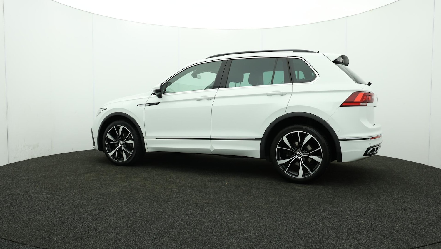 Used Volkswagen Tiguan 2023 for sale - 76152965: Photo 75