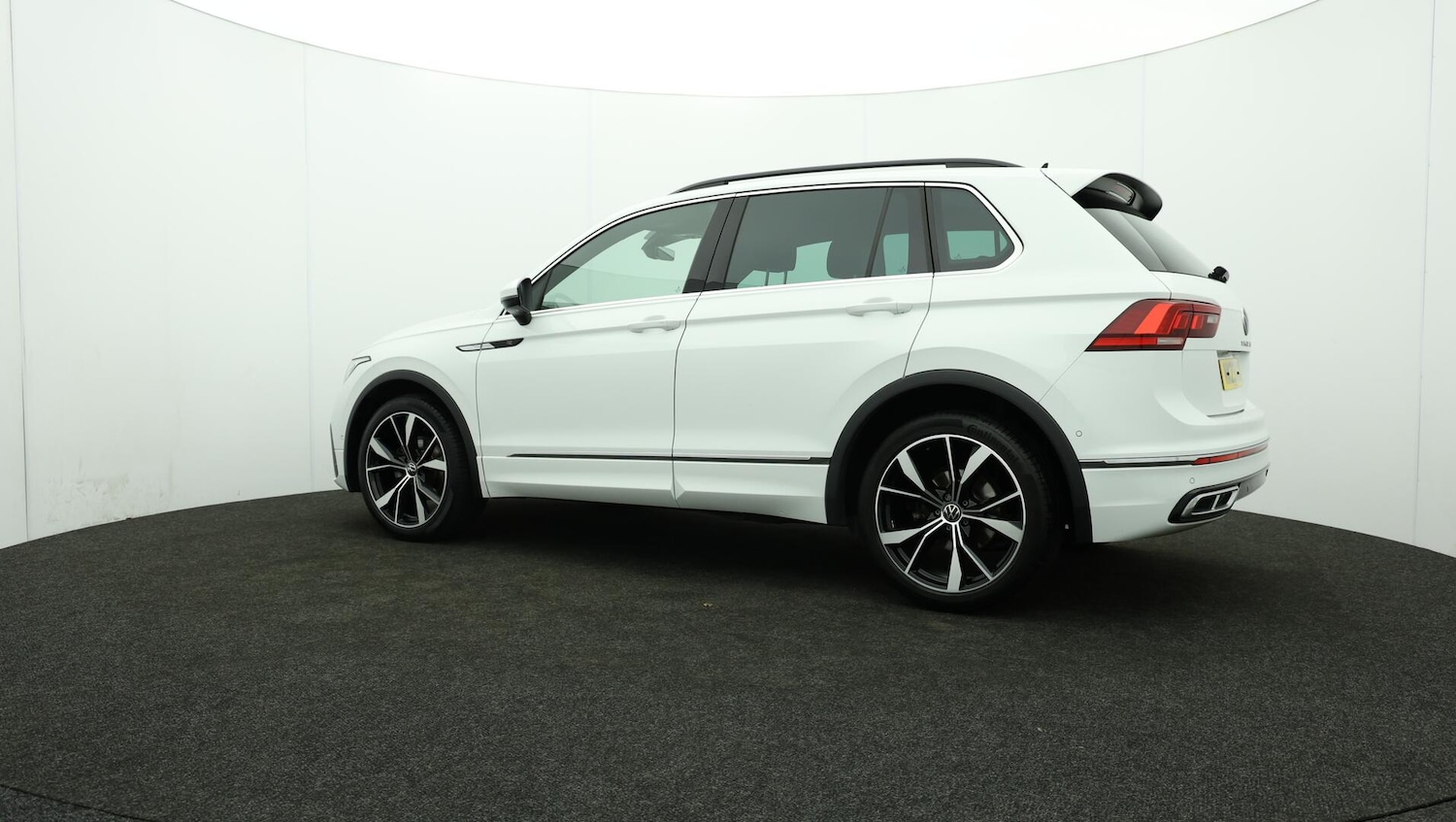 Used Volkswagen Tiguan 2023 for sale - 76152965: Photo 76