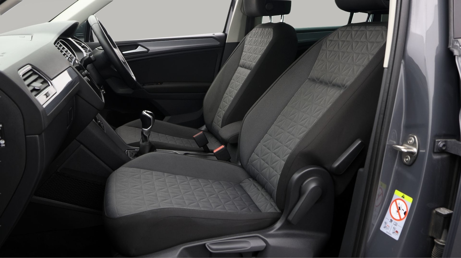 Used Volkswagen Tiguan 2021 for sale - 76909697: Photo 14