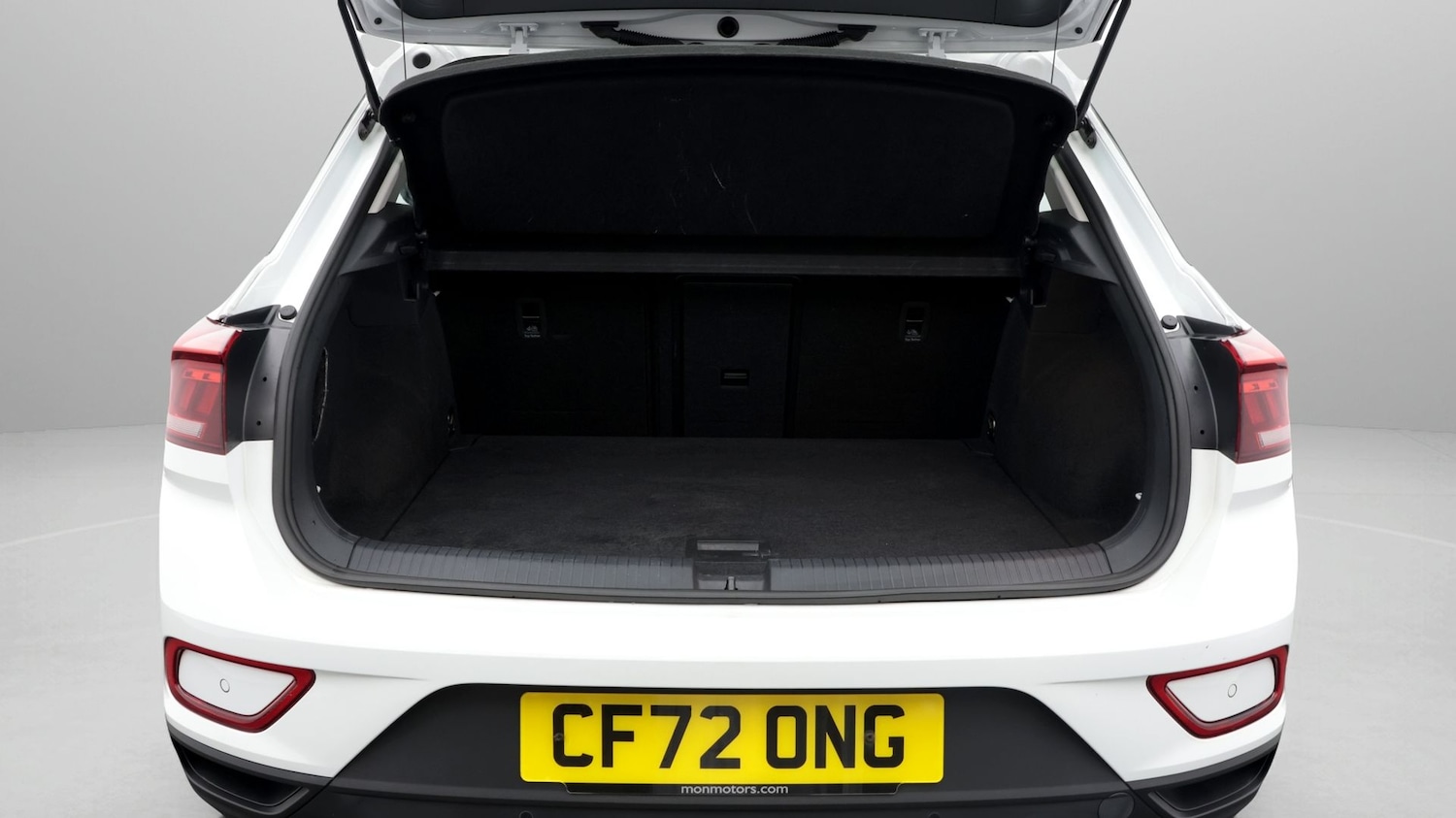 Used Volkswagen T-Roc 2023 for sale - 77782216: Photo 17