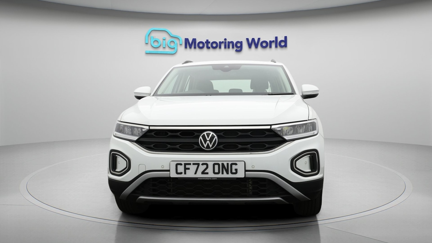 Used Volkswagen T-Roc 2023 for sale - 77782216: Photo 2