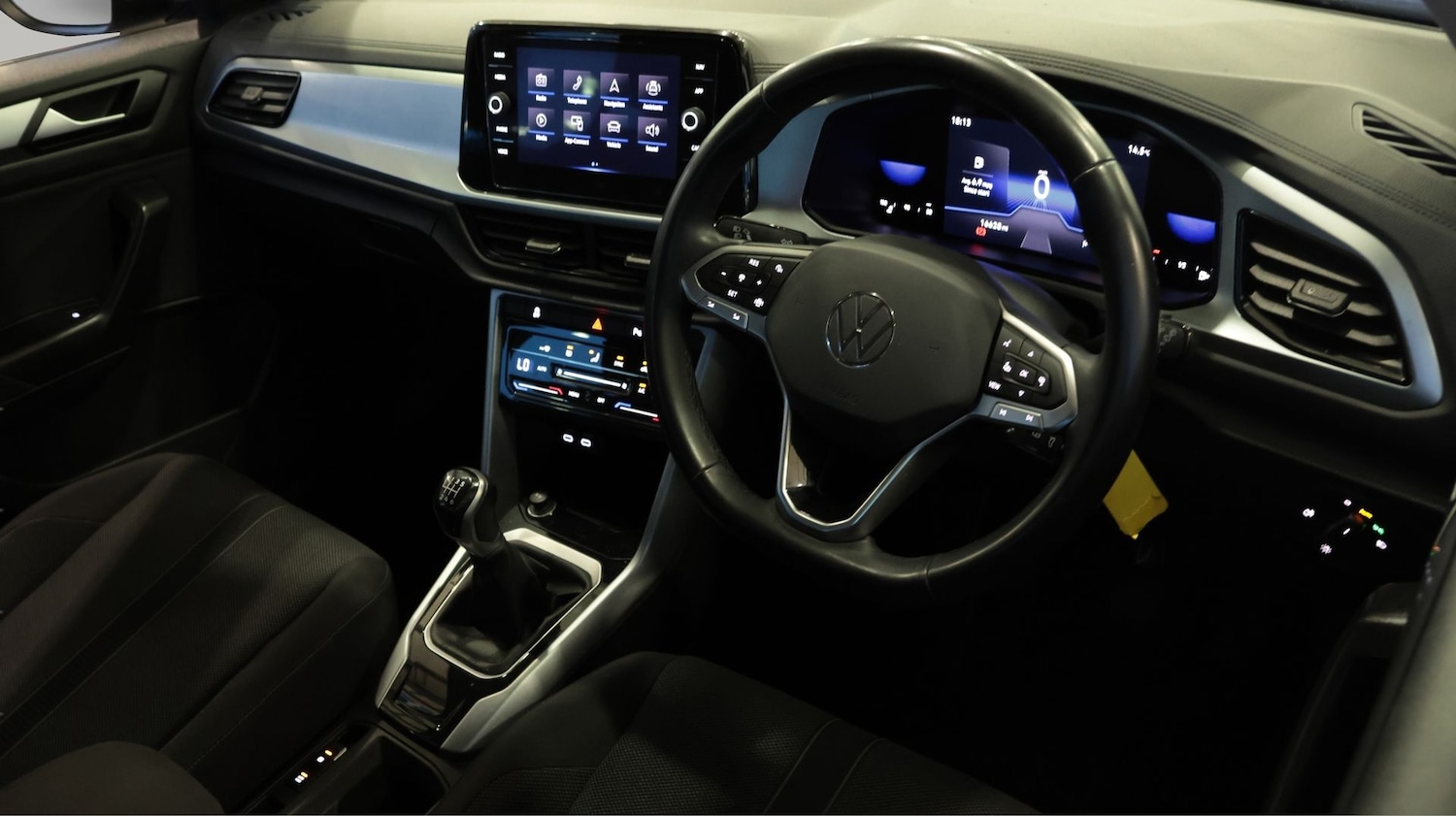 Used Volkswagen T-Roc 2023 for sale - 77782216: Photo 9