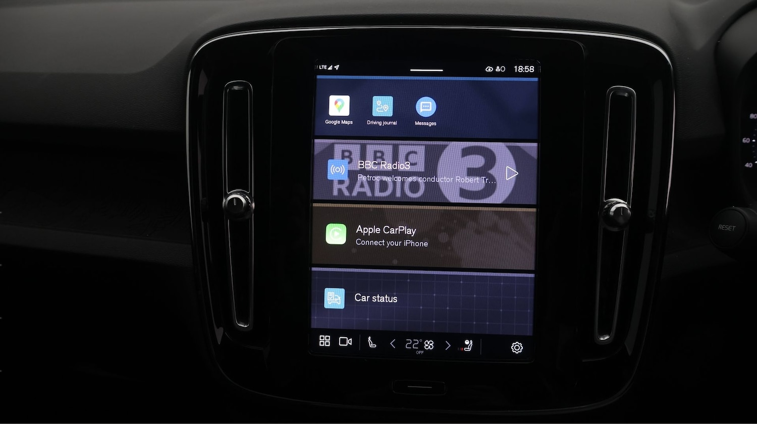 Used Volvo XC40 2022 for sale - 77367528: Photo 11