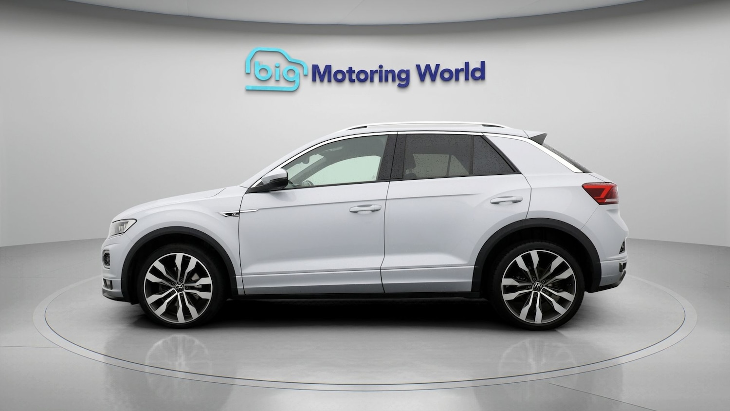 Used Volkswagen T-Roc 2021 for sale - 77463321: Photo 4