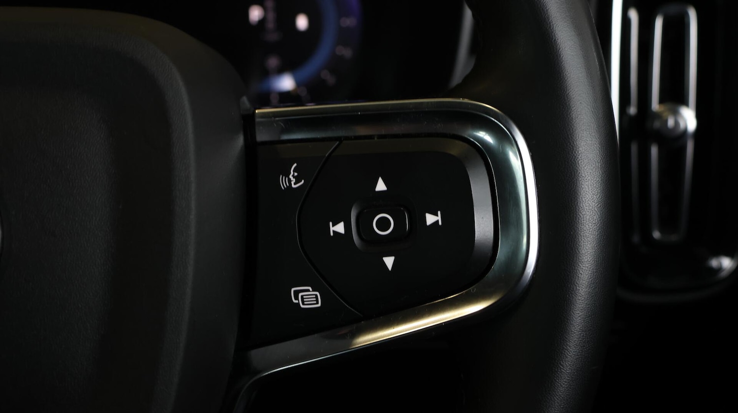 Used Volvo XC40 2022 for sale - 76560898: Photo 24