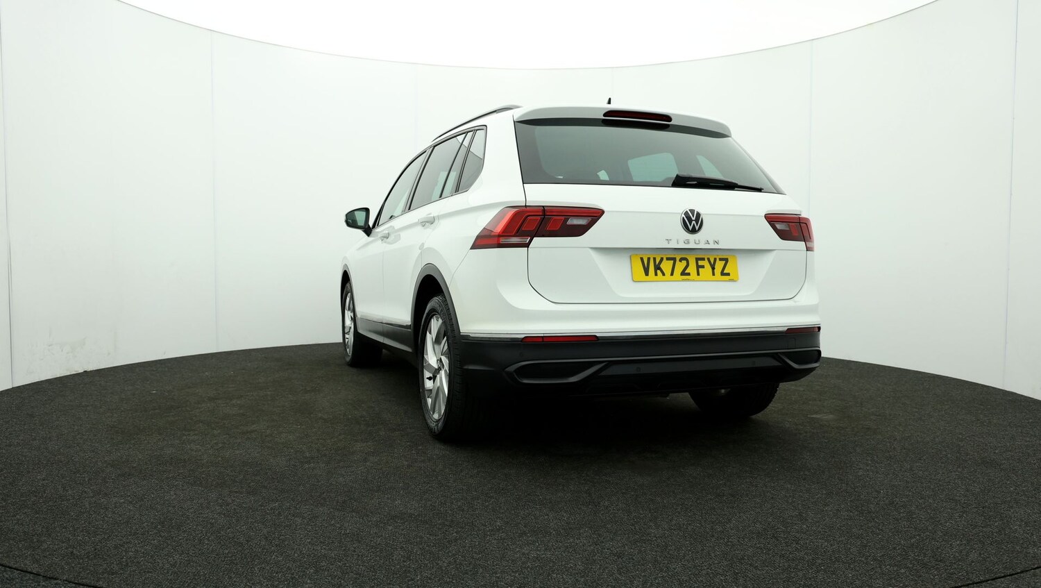 Used Volkswagen Tiguan for sale - 76809544: Photo 10
