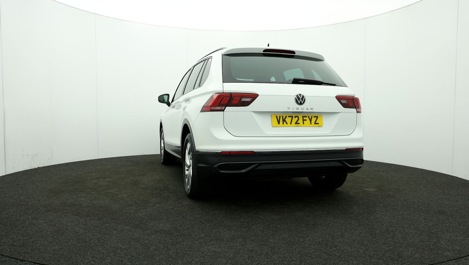 Used Volkswagen Tiguan for sale - 76809544: Photo 12