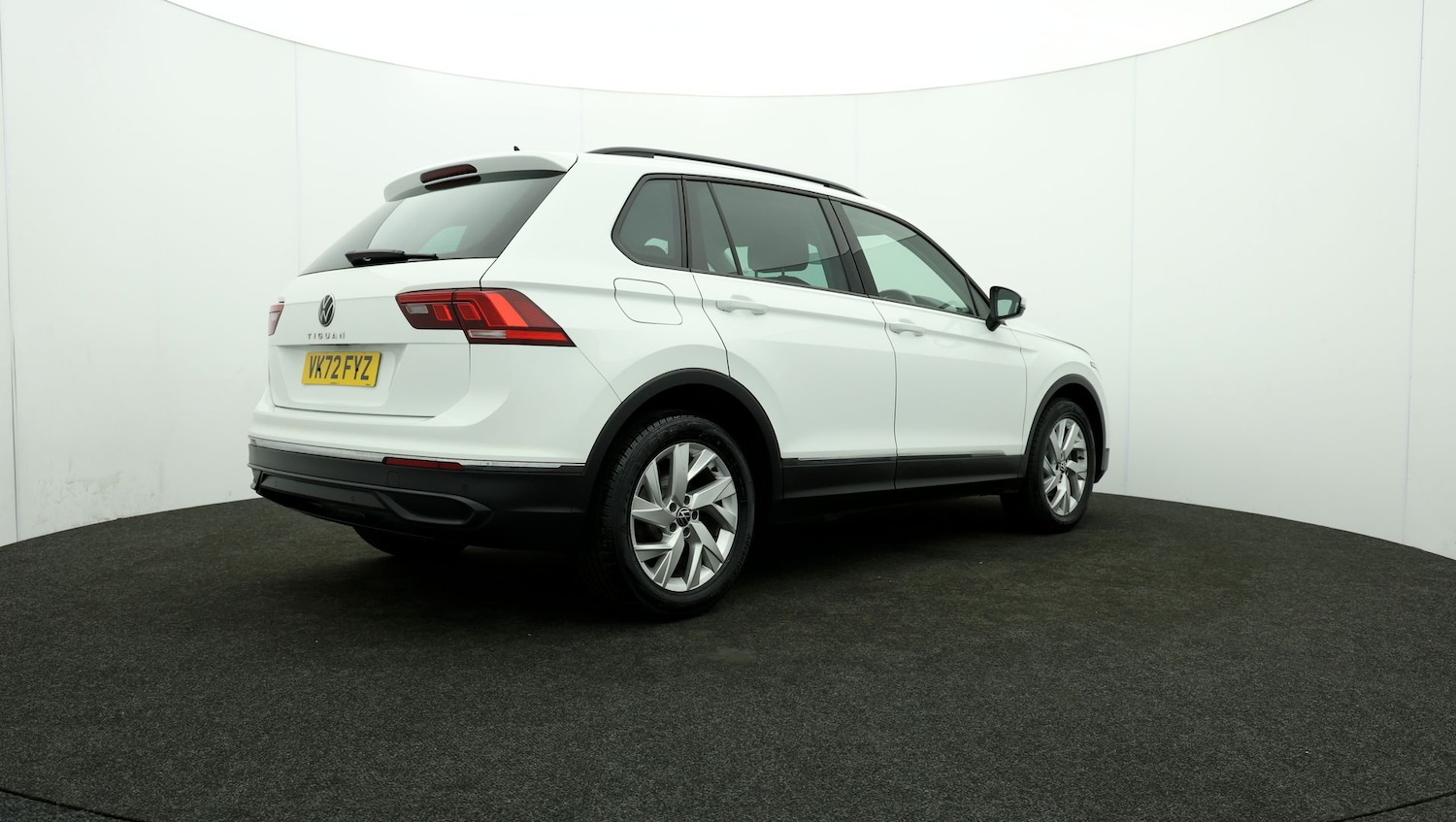 Used Volkswagen Tiguan for sale - 76809544: Photo 14
