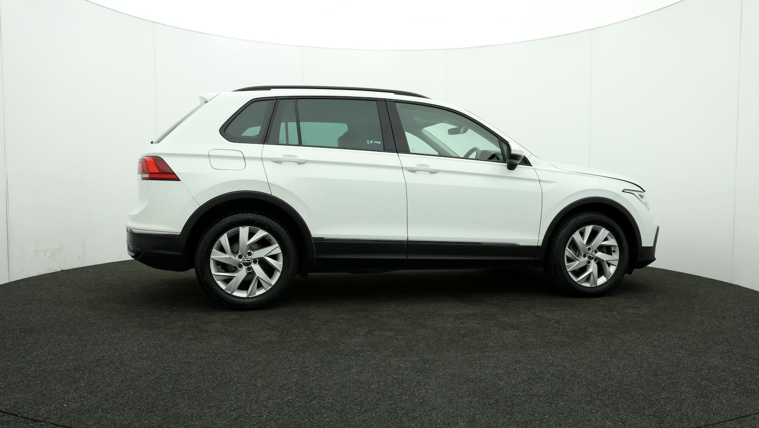 Used Volkswagen Tiguan for sale - 76809544: Photo 24