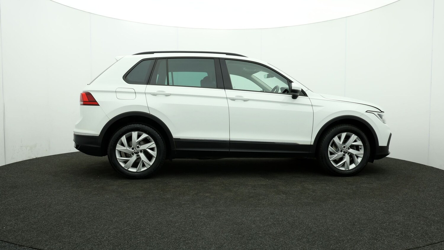 Used Volkswagen Tiguan for sale - 76809544: Photo 26