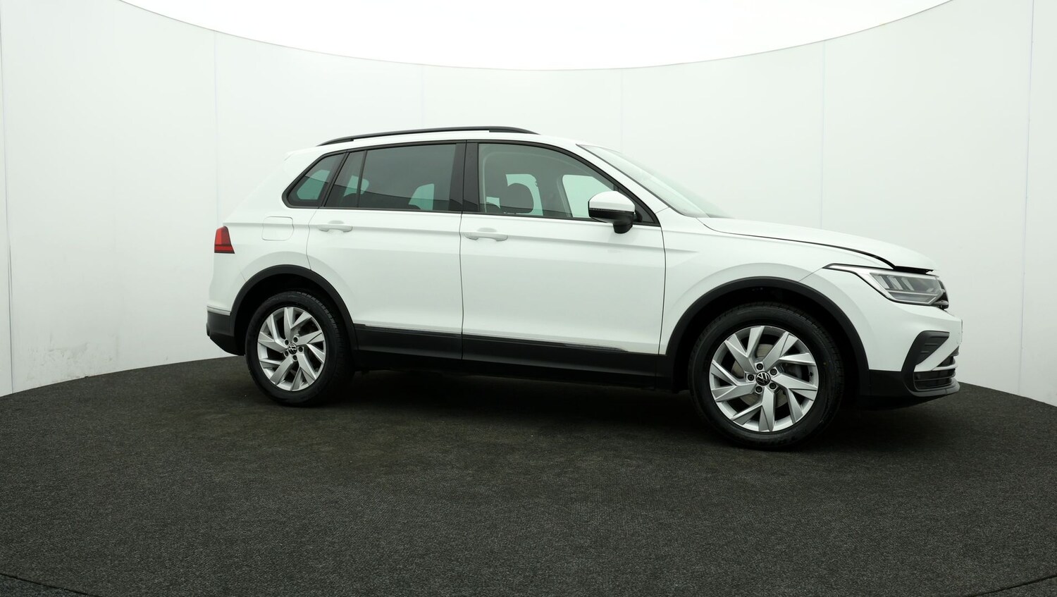 Used Volkswagen Tiguan for sale - 76809544: Photo 36