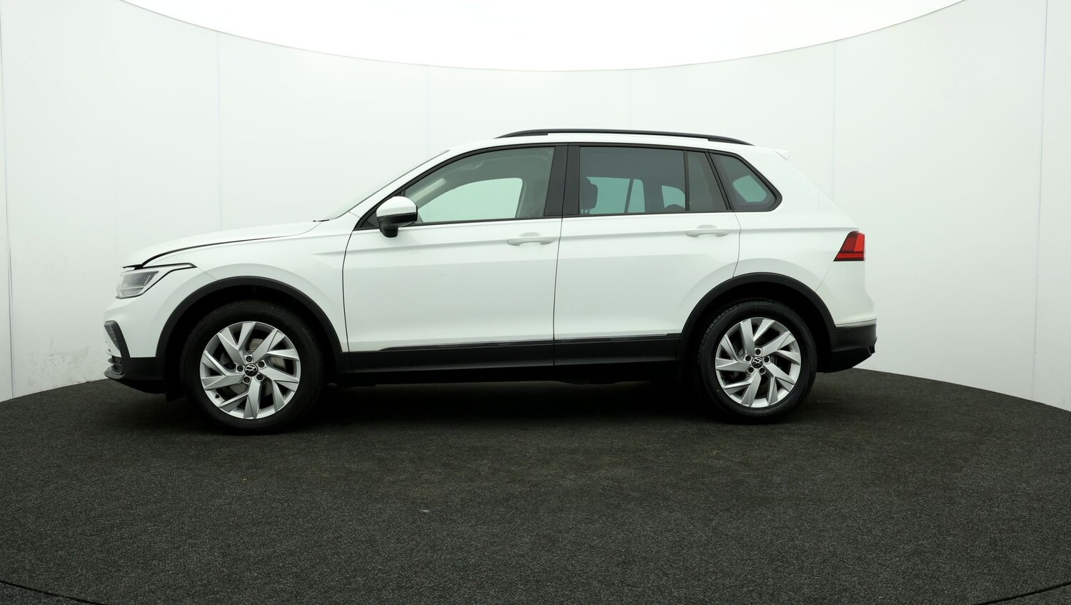 Used Volkswagen Tiguan for sale - 76809544: Photo 61