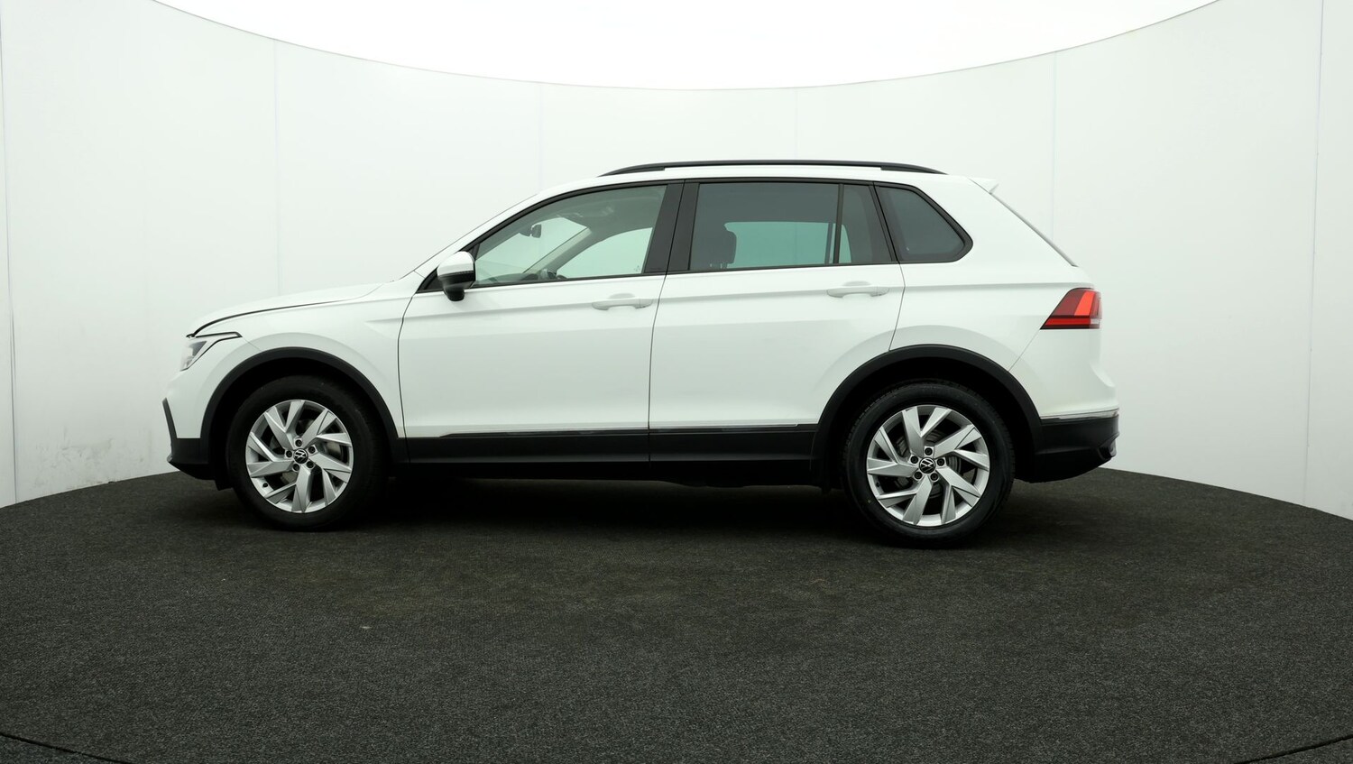 Used Volkswagen Tiguan for sale - 76809544: Photo 63