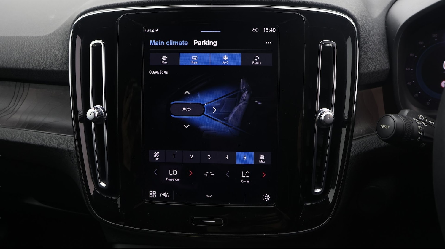 Used Volvo XC40 2022 for sale - 77204860: Photo 12